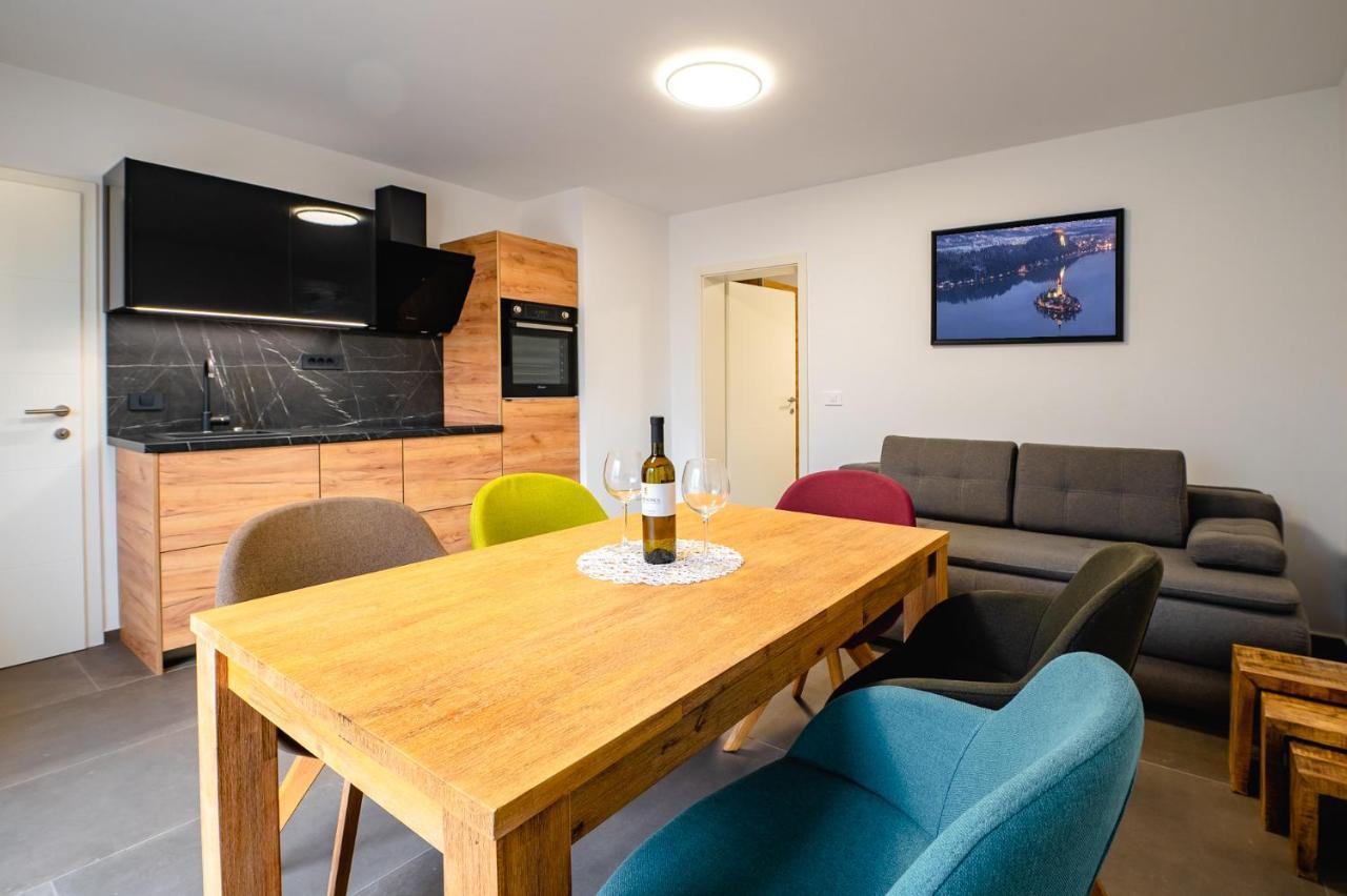 Apartments Luxury Ad Jesenice Exterior photo