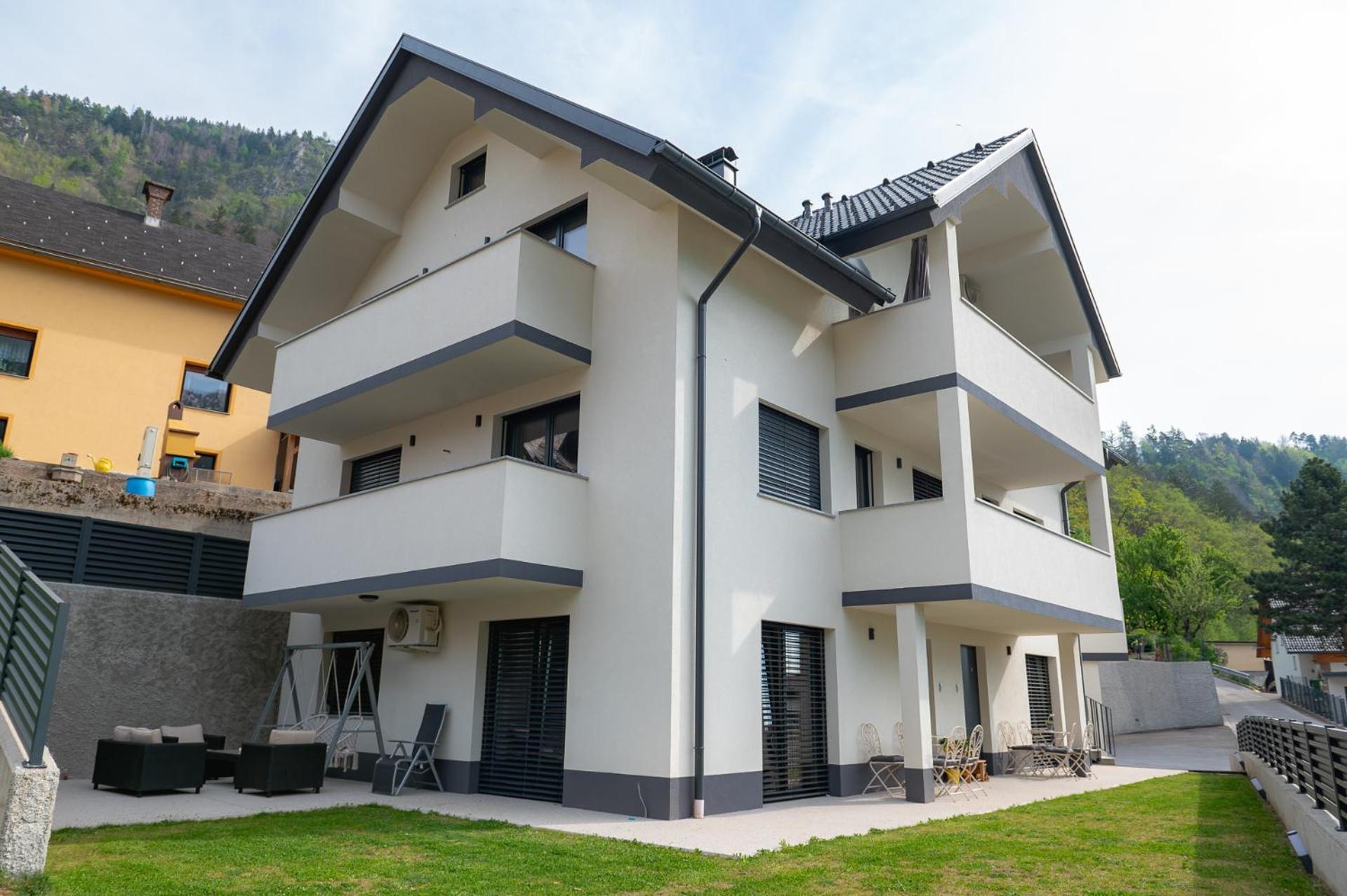 Apartments Luxury Ad Jesenice Exterior photo